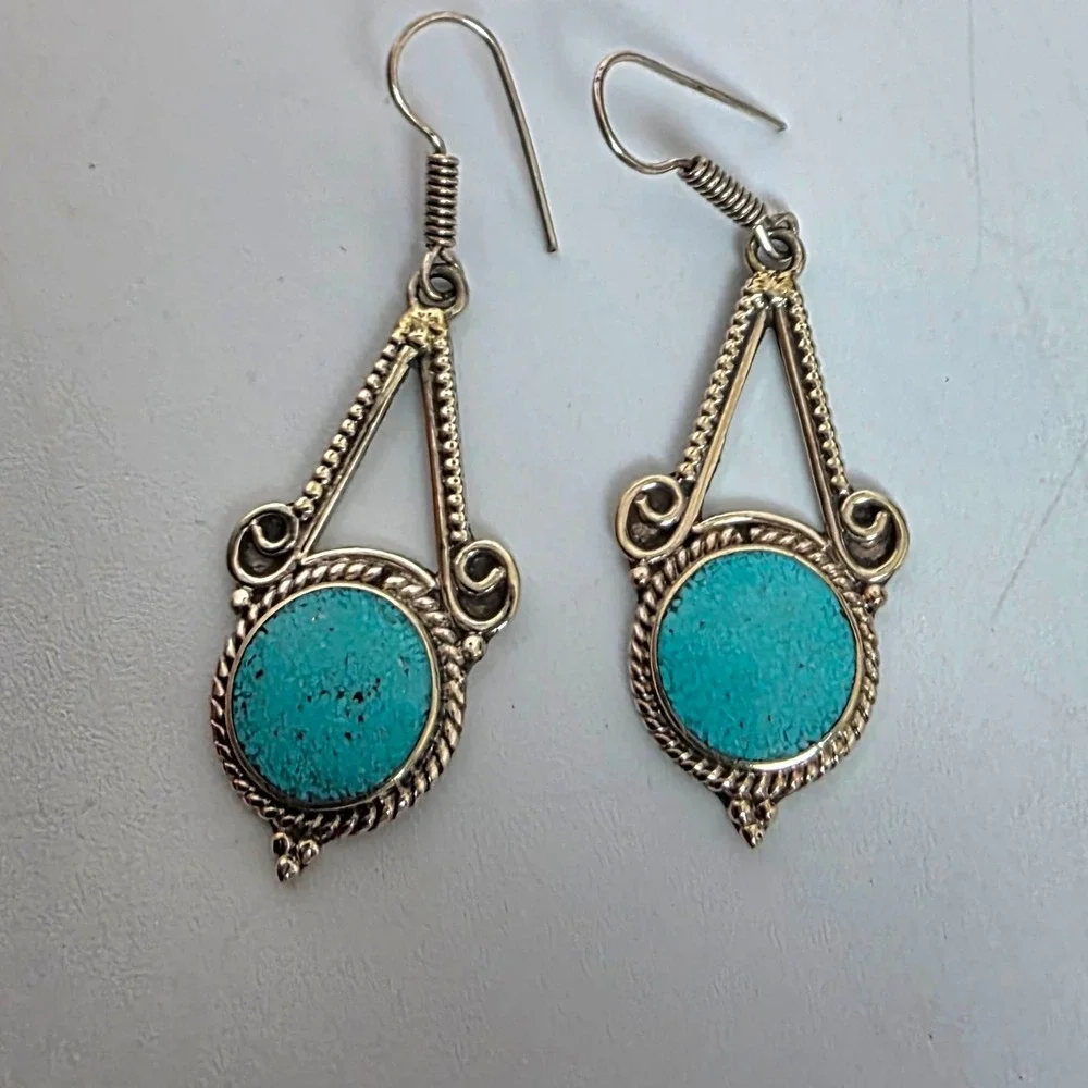 Tibetan Handmade Turquoise Dangle Earrings Silvertone Boho Artisan Southwestern
